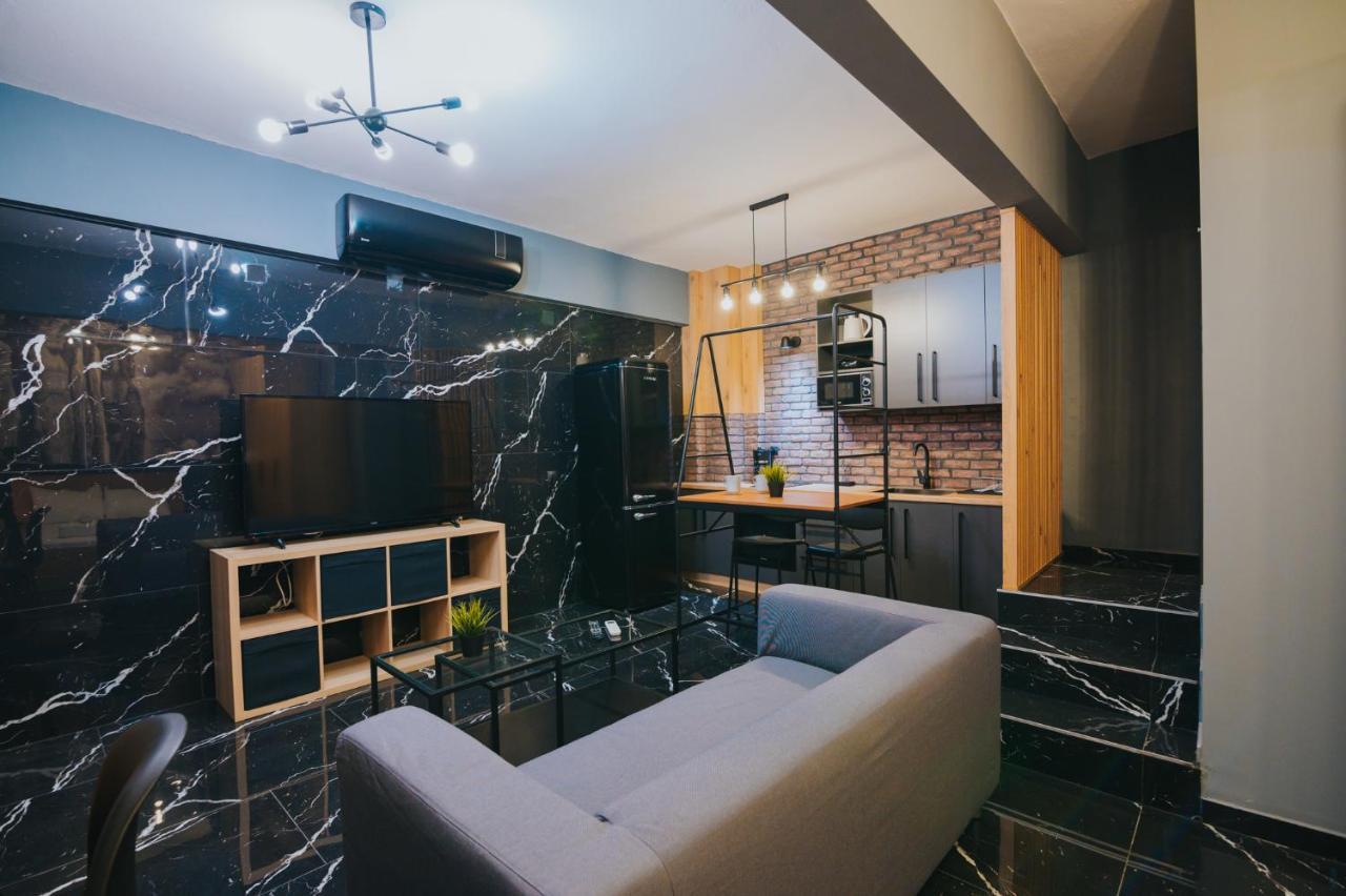 New Modern Ground Floor Apartment By The Sea Tesalonika Bagian luar foto