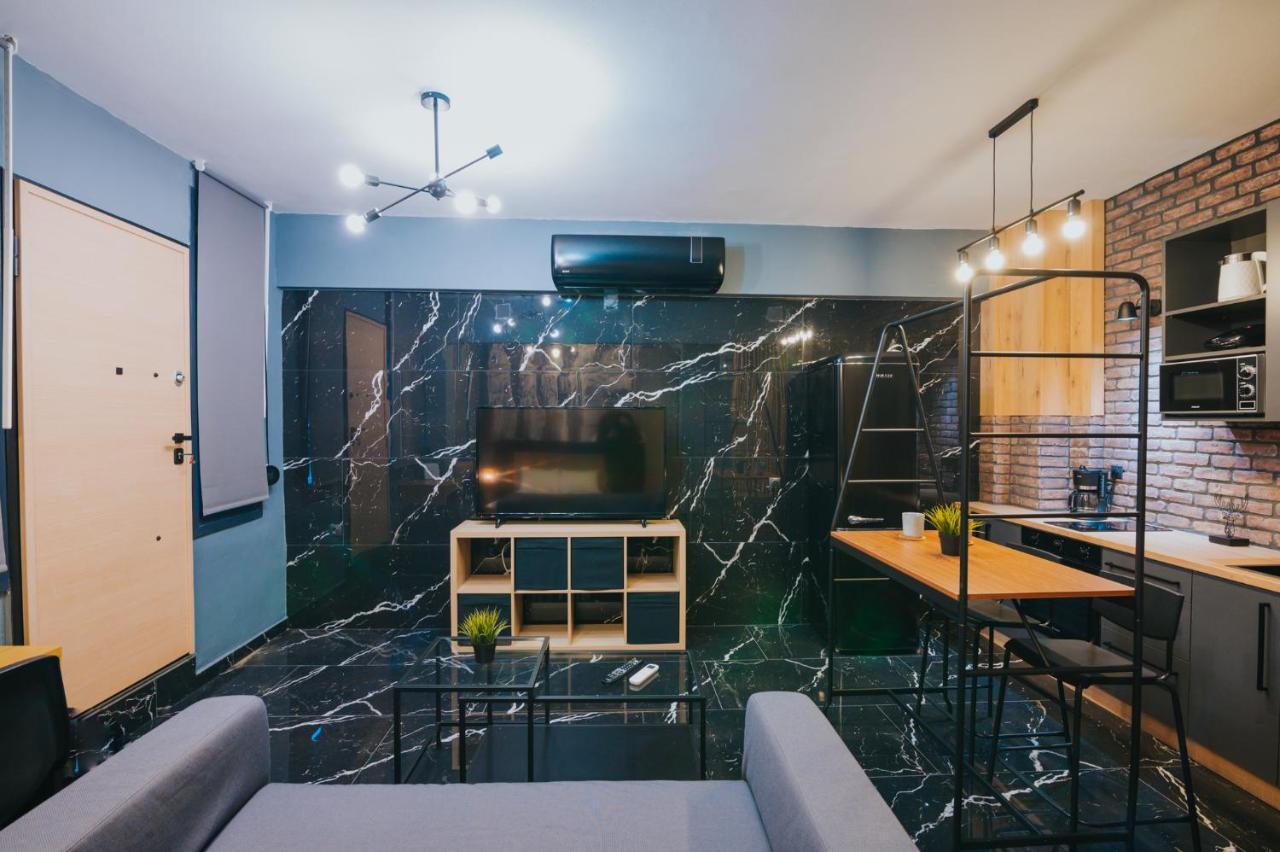 New Modern Ground Floor Apartment By The Sea Tesalonika Bagian luar foto